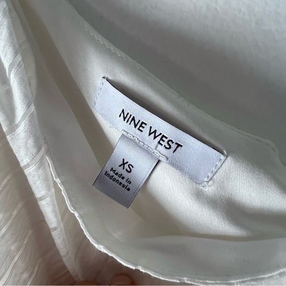 NWT Nine West One Shoulder Shirred Tie Waist
Peplum Top in White Size XS - Picture 10 of 17